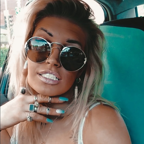 Meet your Posher, Kellee - Picture 1 of 1